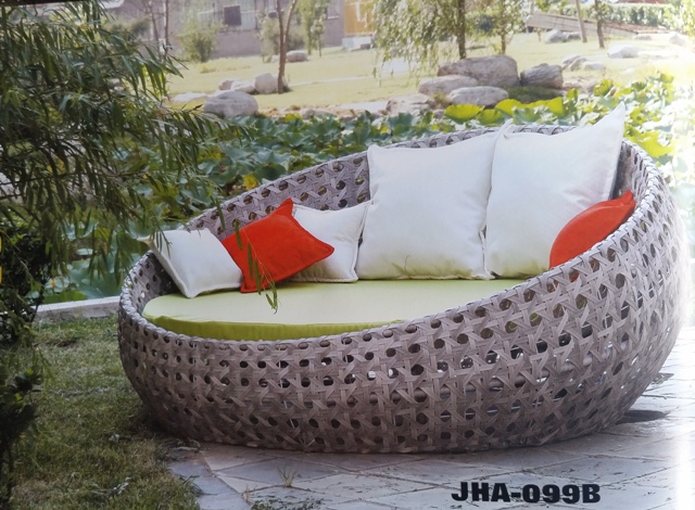 Decon designs Day bed